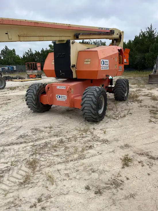 2013 JLG 800AJ Articulating Boom Lift