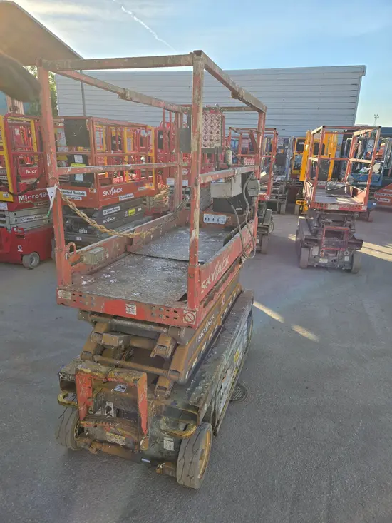 2016 Skyjack SJIII3219 Scissor Lift