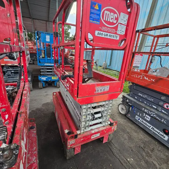 2018 MEC MICRO 19 Scissor Lift