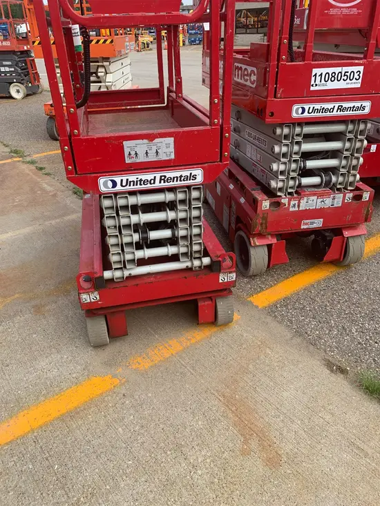 2018 MEC MICRO 19 Scissor Lift