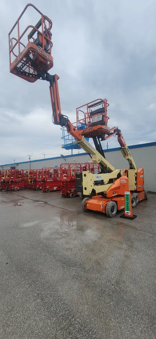 2017 JLG E400AJPN Articulating Boom Lift