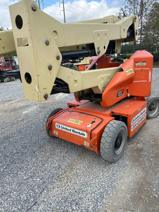 2017 JLG E400AJPN Articulating Boom Lift
