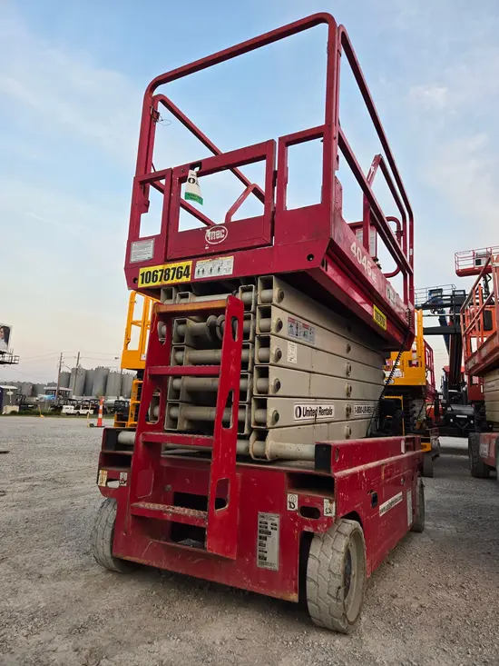 2017 MEC 4046SE Scissor Lift