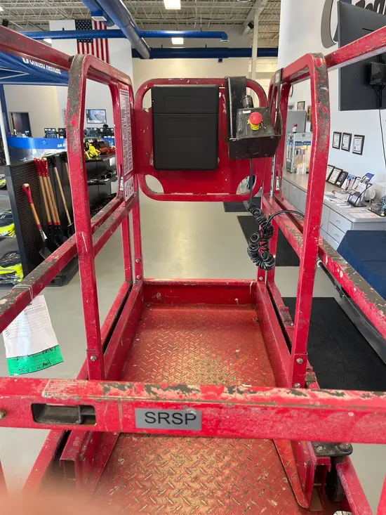 2018 MEC MICRO 19 Scissor Lift