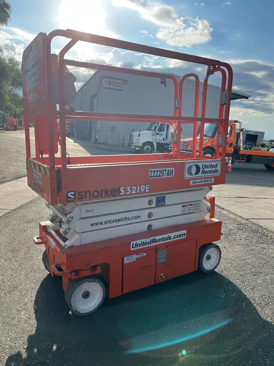 2019 Snorkel S3219E Scissor Lift