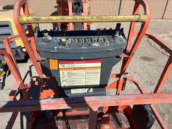 2018 JLG E300AJP Articulating Boom Lift