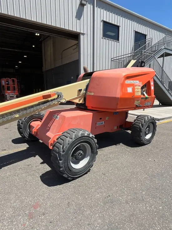 2017 JLG 400S Boom Lift