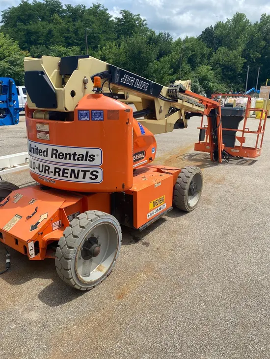 2017 JLG E450AJ Articulating Boom Lift