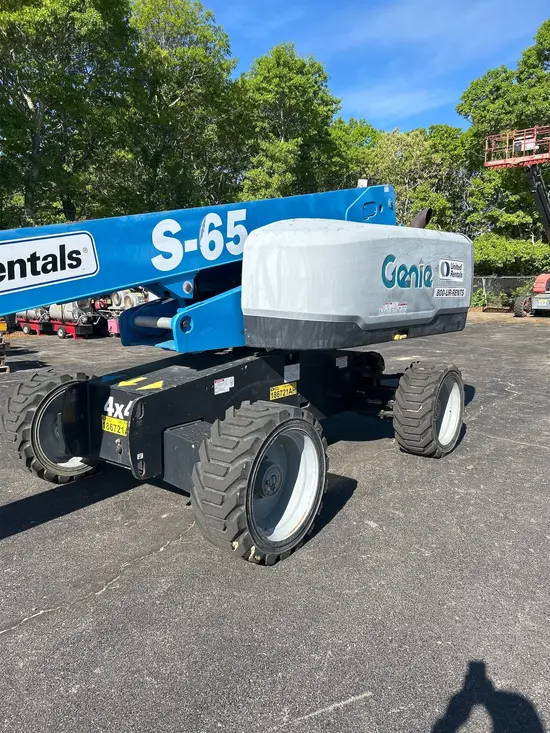 2017 Genie S-65 Boom Lift