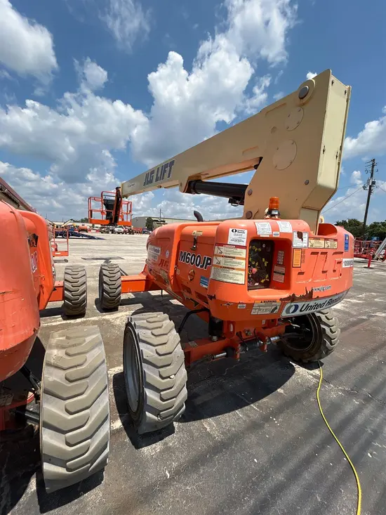 2017 JLG M600JP Boom Lift