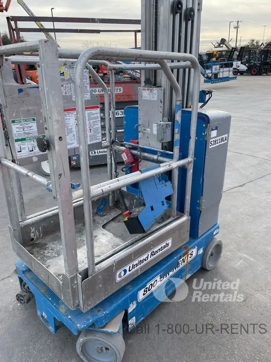 2017 Genie GR-20 Self-Propelled One-Person Lift