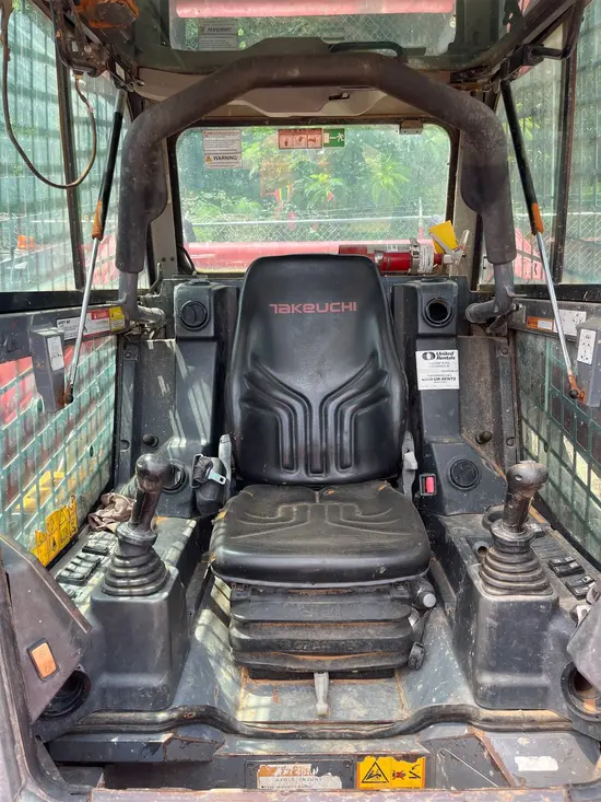 2019 Takeuchi TL12V2-CR Track Loader