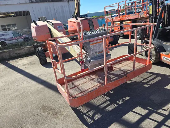 2017 JLG 400S Boom Lift
