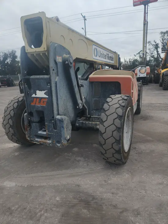 2017 JLG 742 Forklift