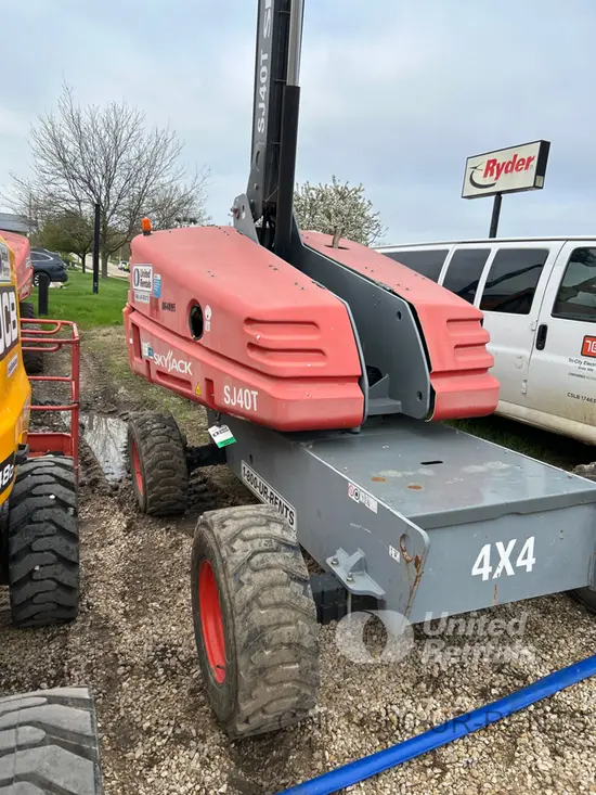 2017 Skyjack SJ40T Boom Lift
