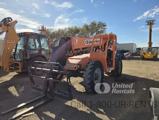 2017 SKYTRAK 8042 Forklift