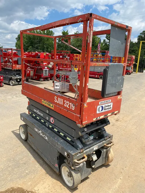 2017 Skyjack SJIII3219 Scissor Lift