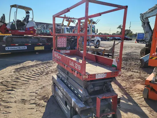 2016 Skyjack SJIII3219 Scissor Lift