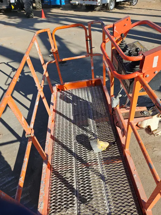 2016 Snorkel TB86J Boom Lift