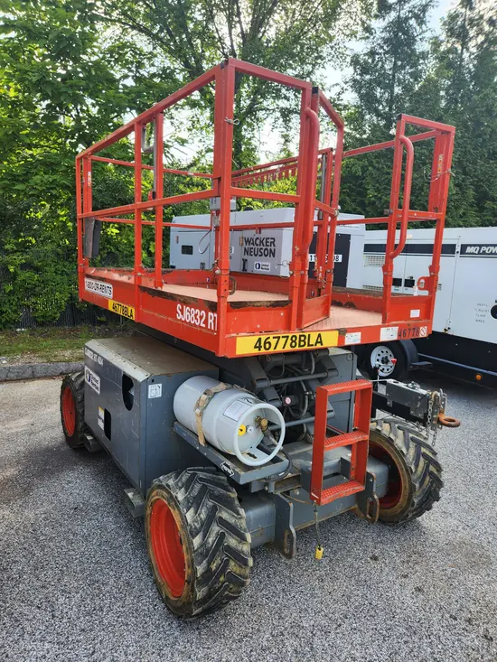 2017 Skyjack SJ6832RT Rough Terrain Scissor Lift