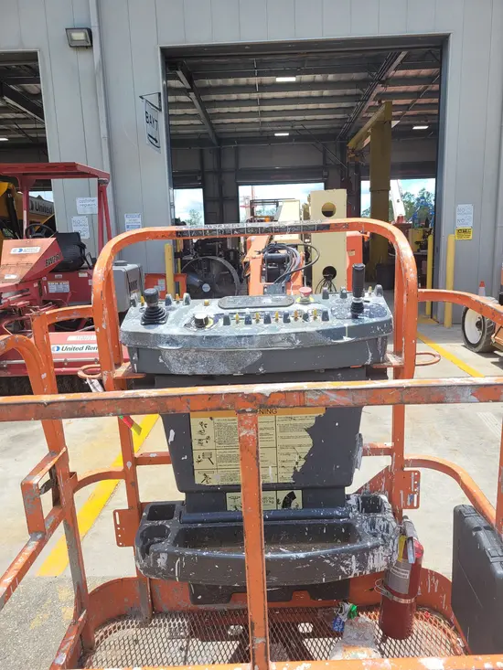 2015 JLG E400AJPN Articulating Boom Lift
