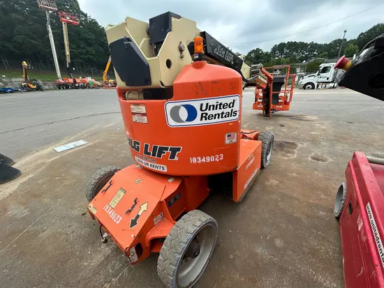 2015 JLG E400AJPN Articulating Boom Lift