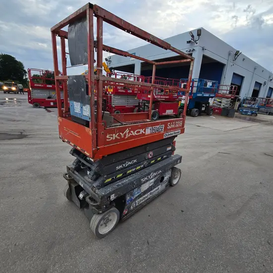 2016 Skyjack SJIII3219 Scissor Lift