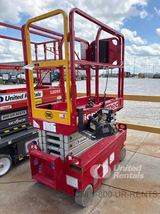 2022 MEC MICRO 19 Scissor Lift