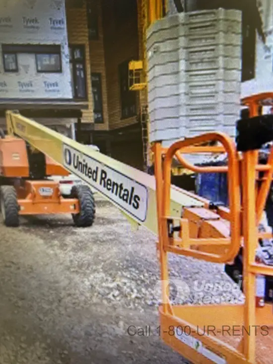 2017 JLG 800S Boom Lift
