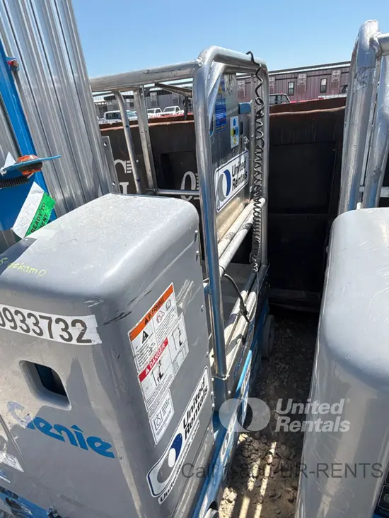 2019 Genie GR-20 Self-Propelled One-Person Lift