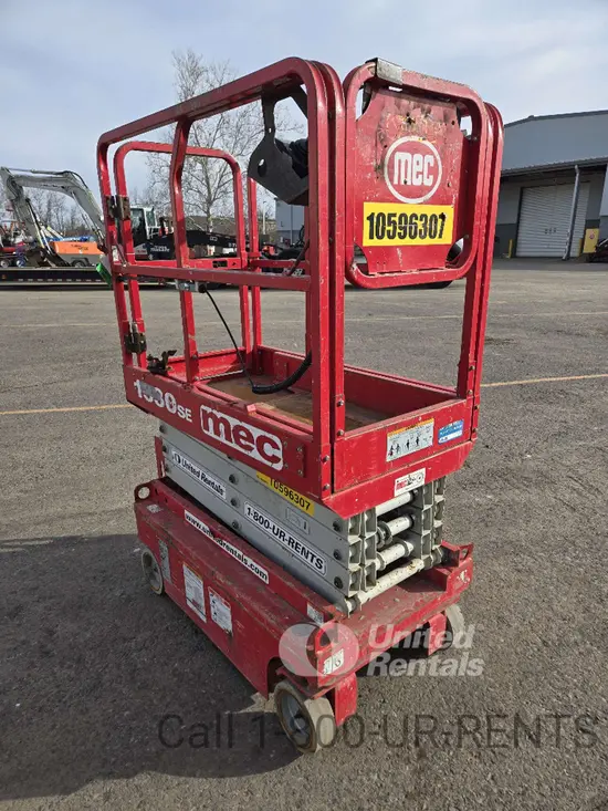 2017 MEC 1330SE Scissor Lift