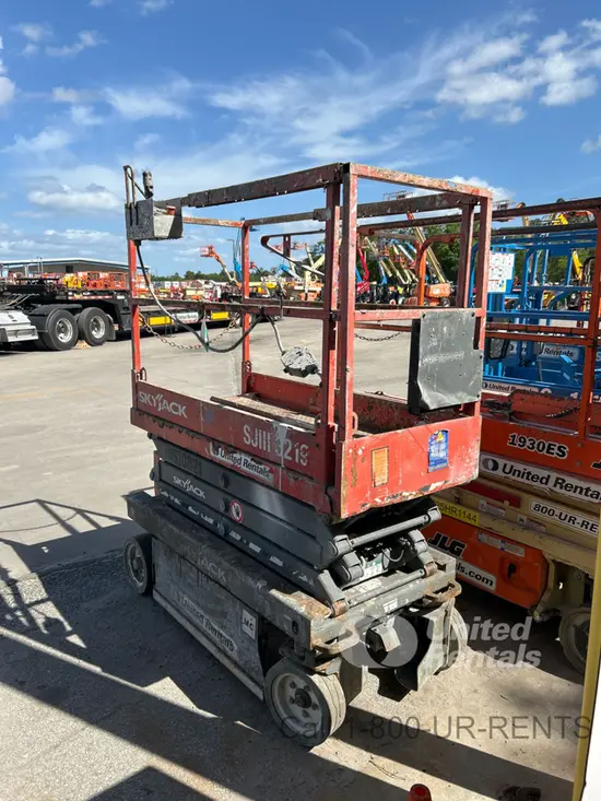 2016 Skyjack SJIII3219 Scissor Lift
