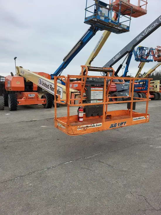 2017 JLG 800S Boom Lift