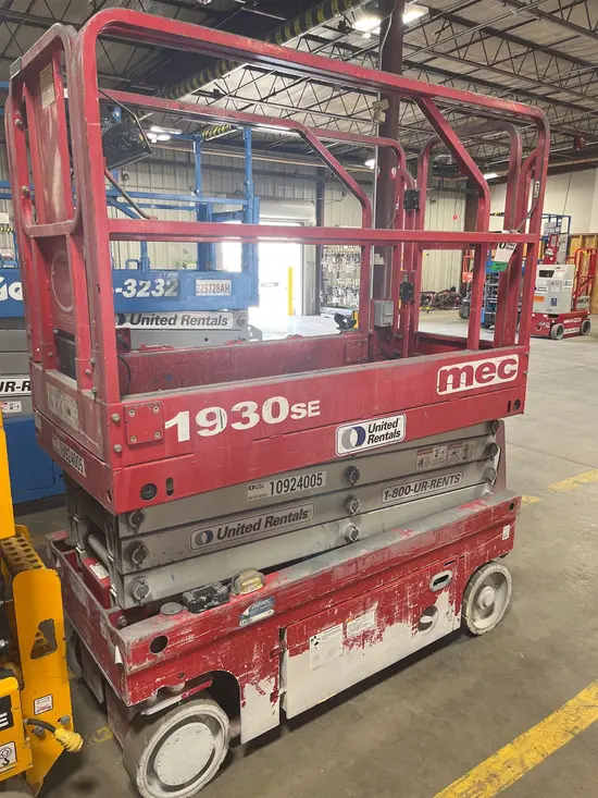 2019 MEC 1930SE Scissor Lift