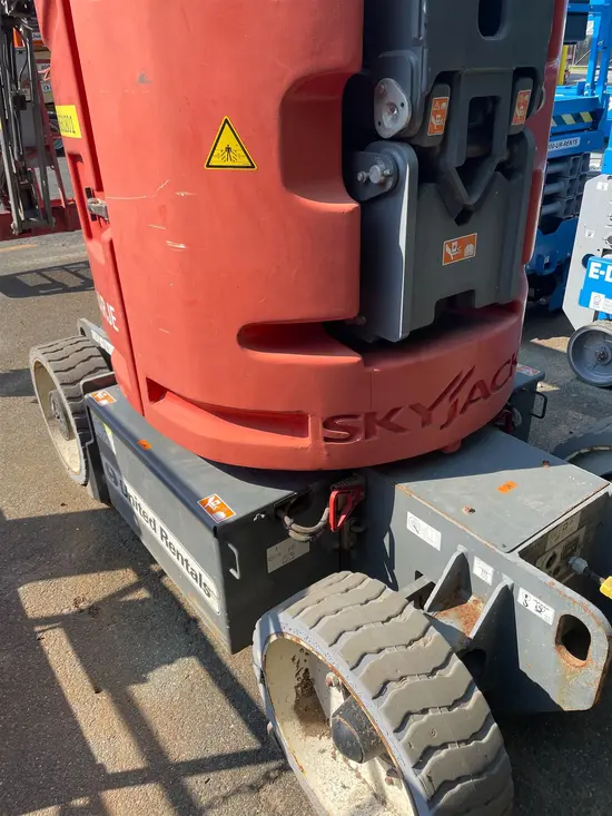 2017 Skyjack SJ30ARJE Articulating Boom Lift
