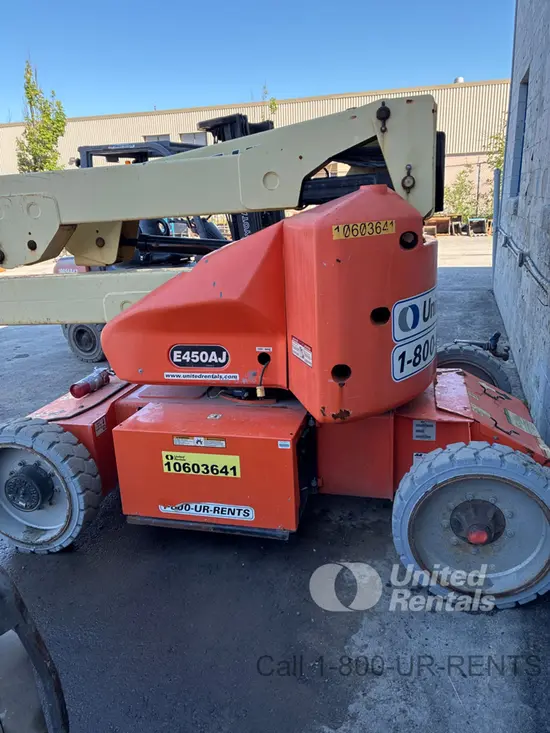 2015 JLG E450AJ Articulating Boom Lift