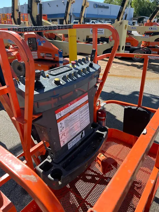 2016 JLG E450AJ Articulating Boom Lift