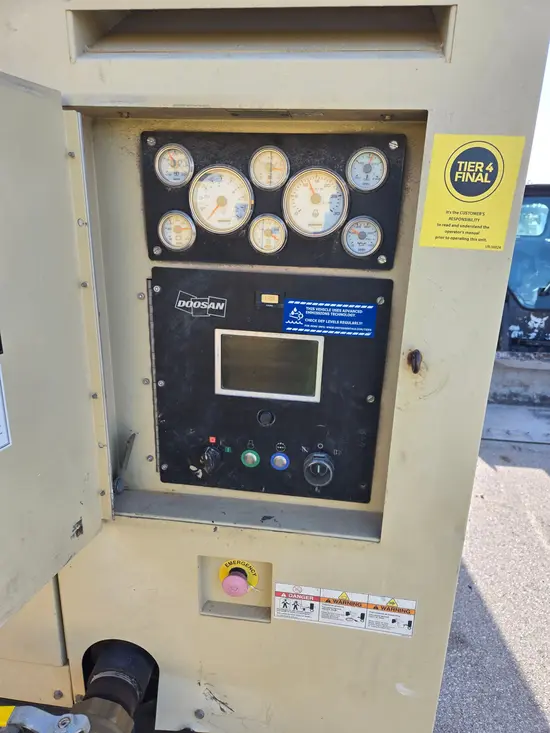 2018 Doosan HP1600WCU-T4F Air Compressor