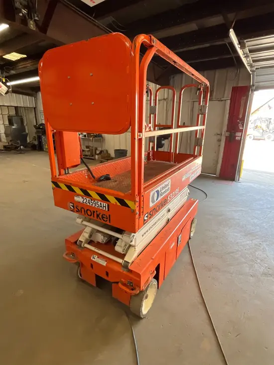 2019 Snorkel S3219E Scissor Lift