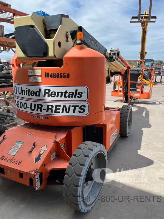 2016 JLG E450AJ Articulating Boom Lift