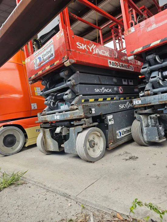 2016 Skyjack SJIII3219 Scissor Lift