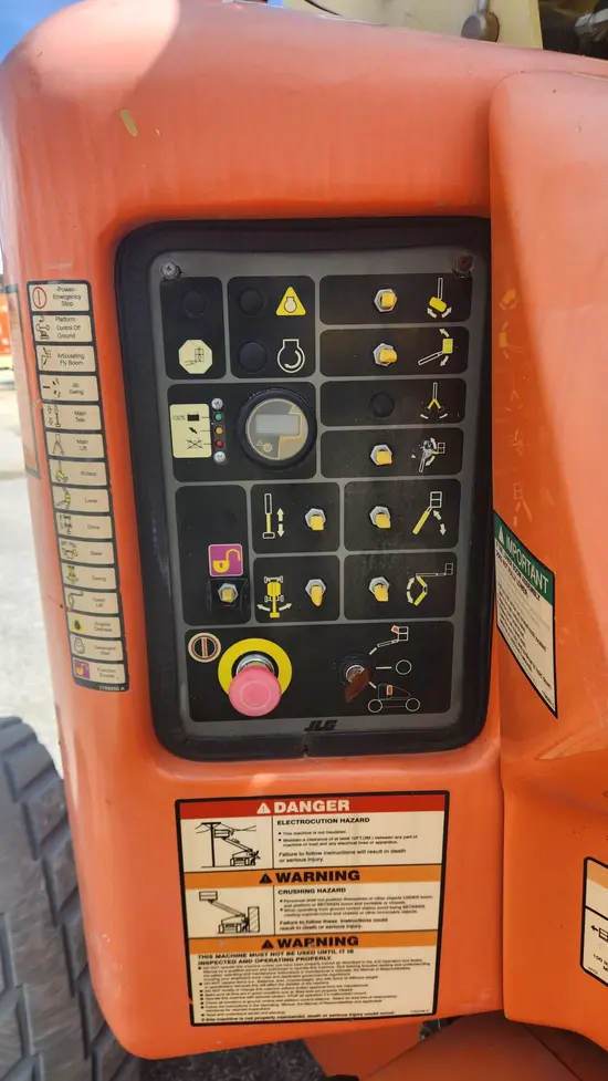2016 JLG E450AJ Articulating Boom Lift
