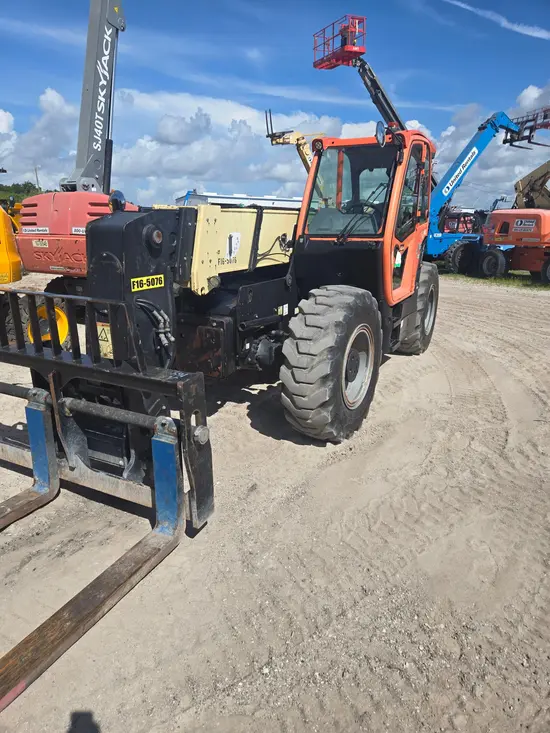 2018 JLG 1644 Forklift