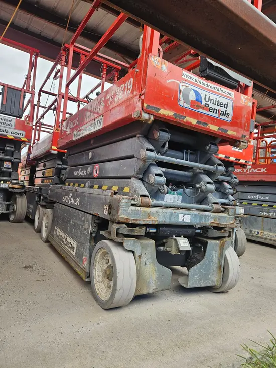 2016 Skyjack SJIII3219 Scissor Lift