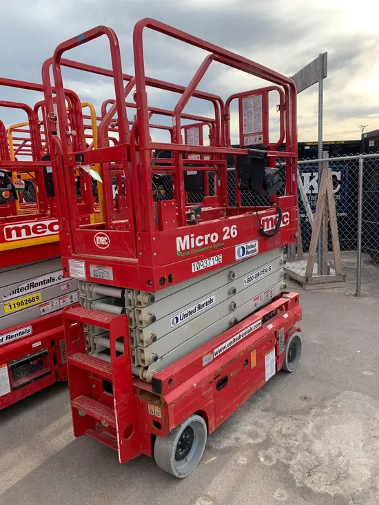 2019 MEC MICRO 26 Scissor Lift