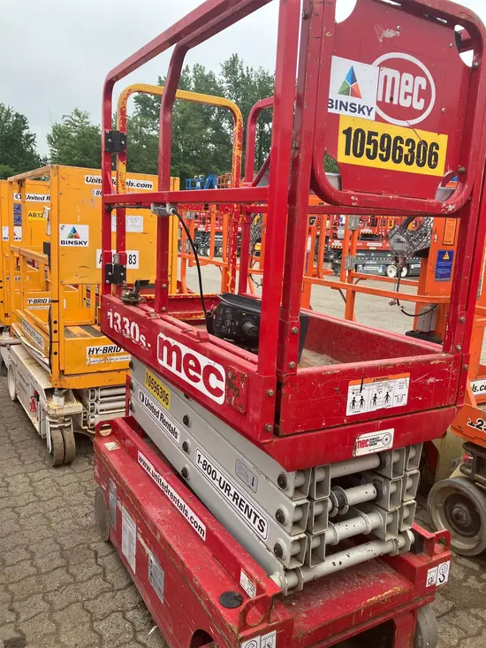2017 MEC 1330SE Scissor Lift