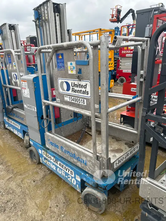 2016 Genie GR-20 Self-Propelled One-Person Lift