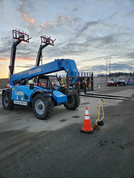 2016 Genie GTH-844 Forklift