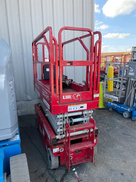 2017 MEC 1930SE Scissor Lift