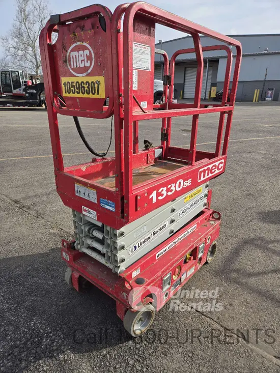 2017 MEC 1330SE Scissor Lift